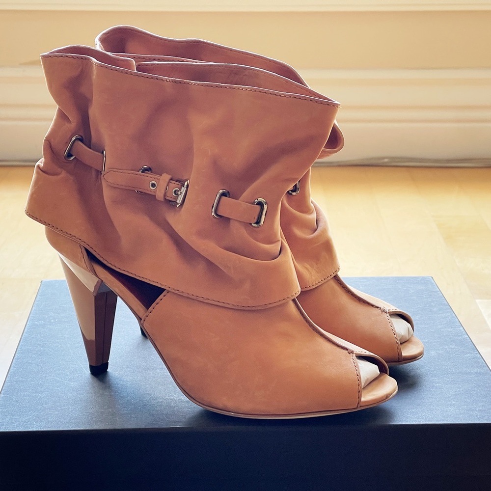 BNWT Marc by Marc Jacobs Suede Booties